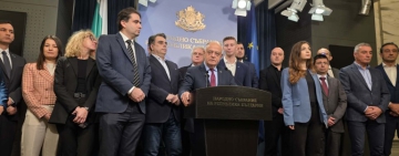 ПП-ДБ внесоха шестия вот на недоверие срещу кабинета 